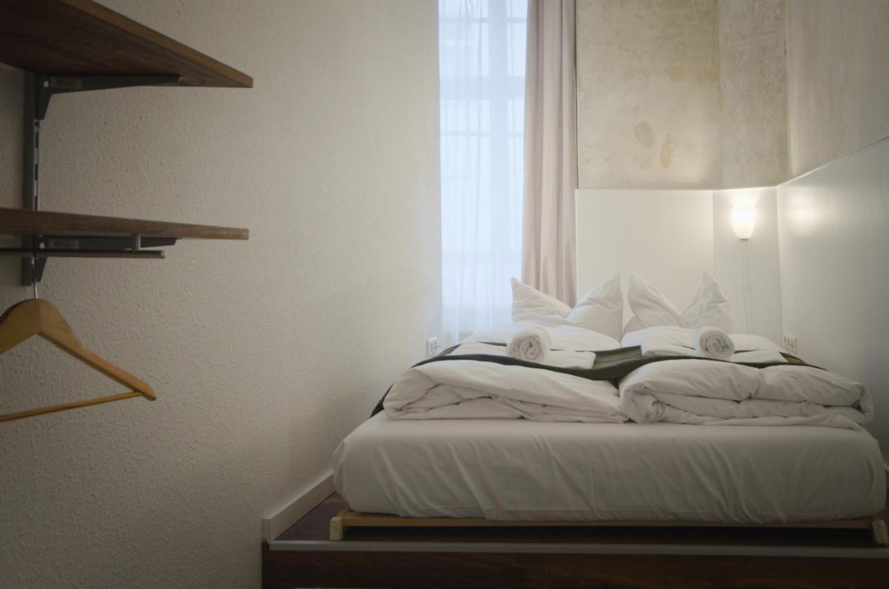 Altbauwohnung mit 3 Bädern  Berlin Exterior foto