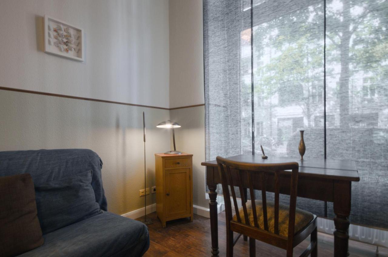 Altbauwohnung mit 3 Bädern  Berlin Exterior foto