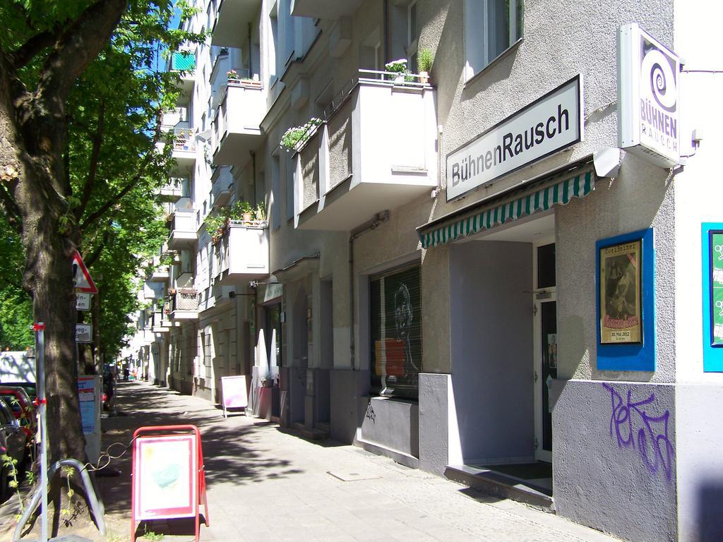 Altbauwohnung mit 3 Bädern  Berlin Exterior foto